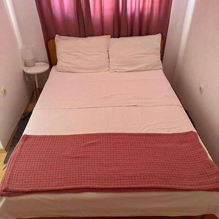 Apartmani Dekovic Primosten Bagian luar foto