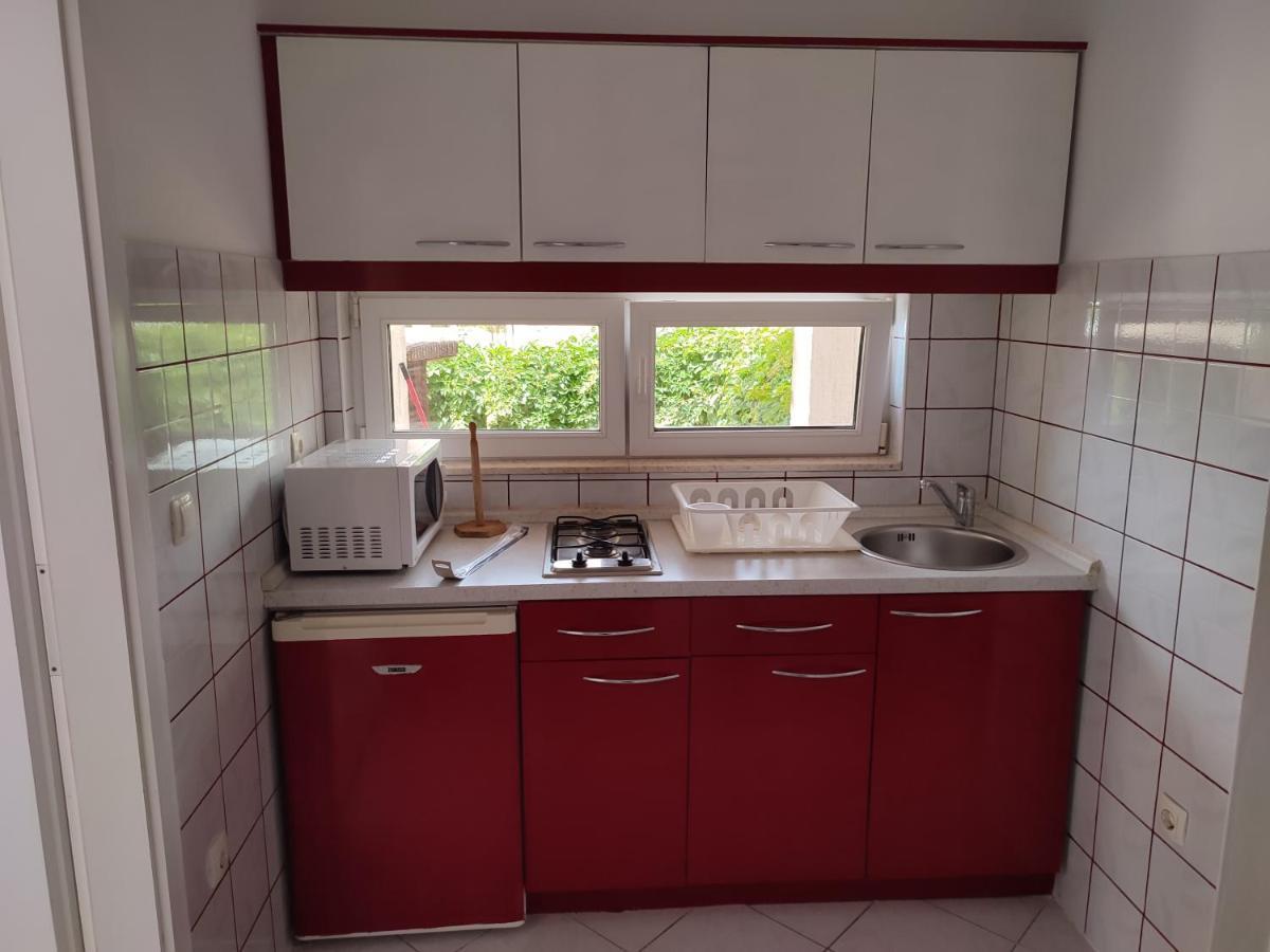 Apartmani Dekovic Primosten Bagian luar foto