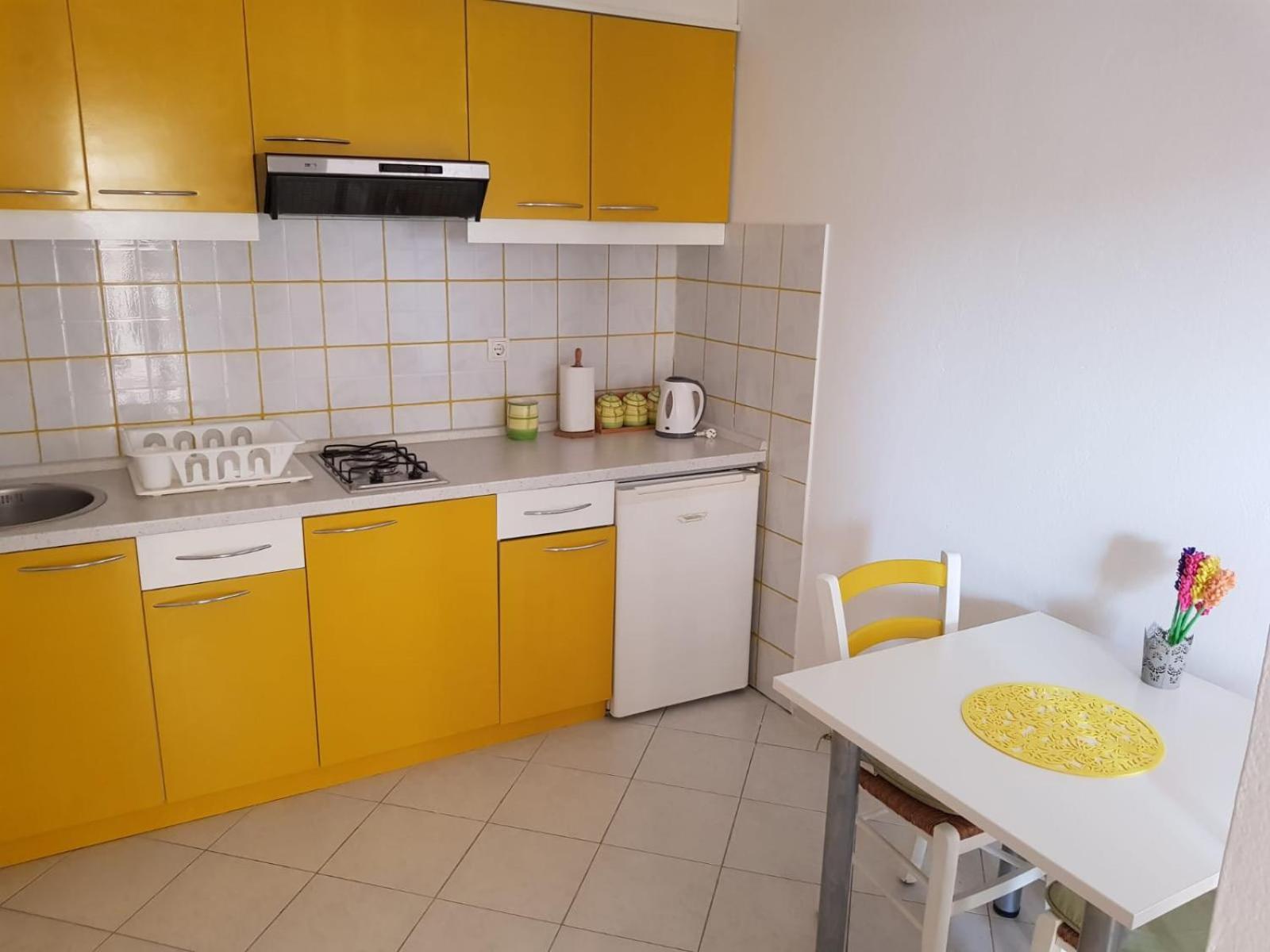 Apartmani Dekovic Primosten Bagian luar foto