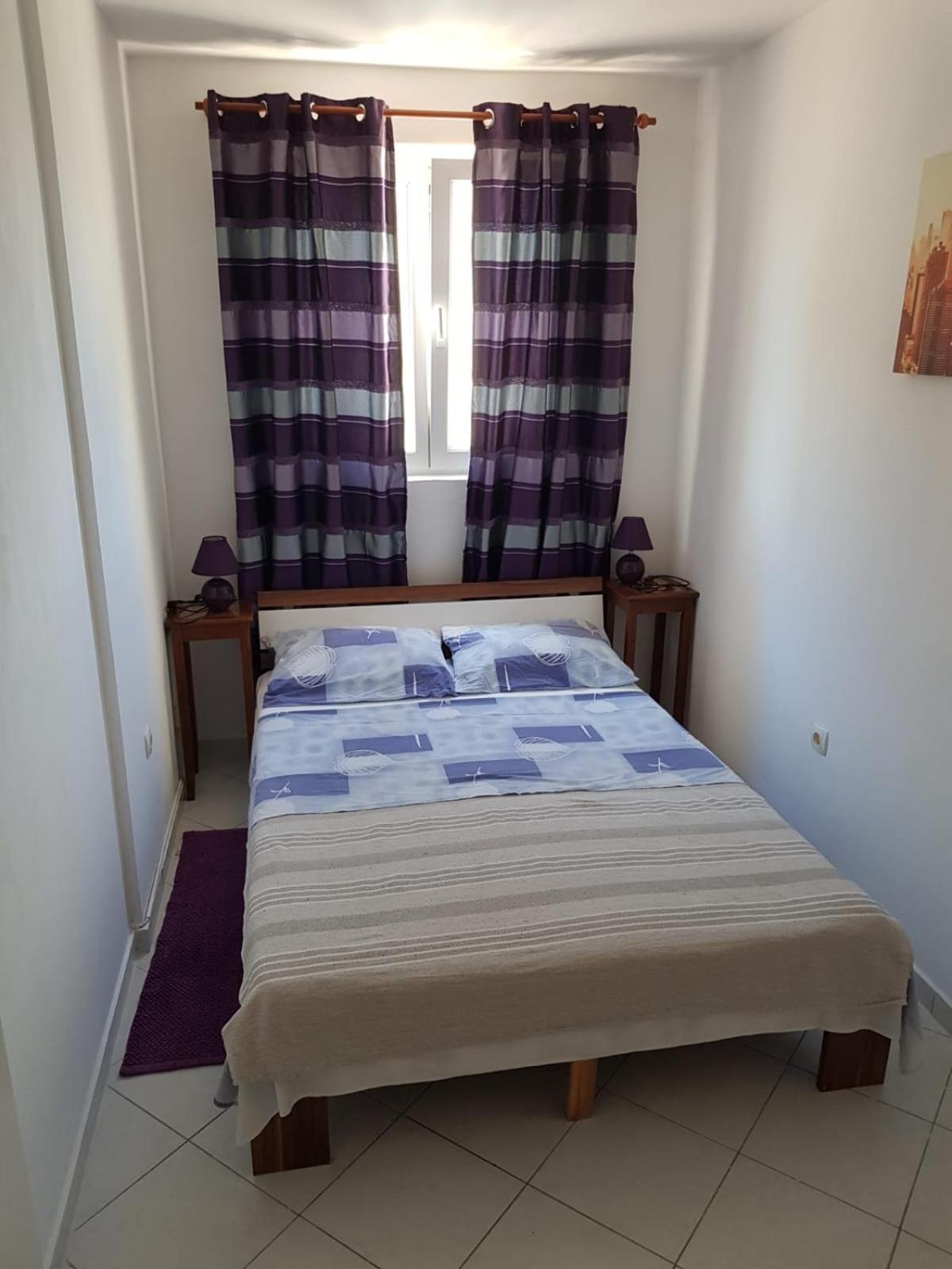 Apartmani Dekovic Primosten Bagian luar foto