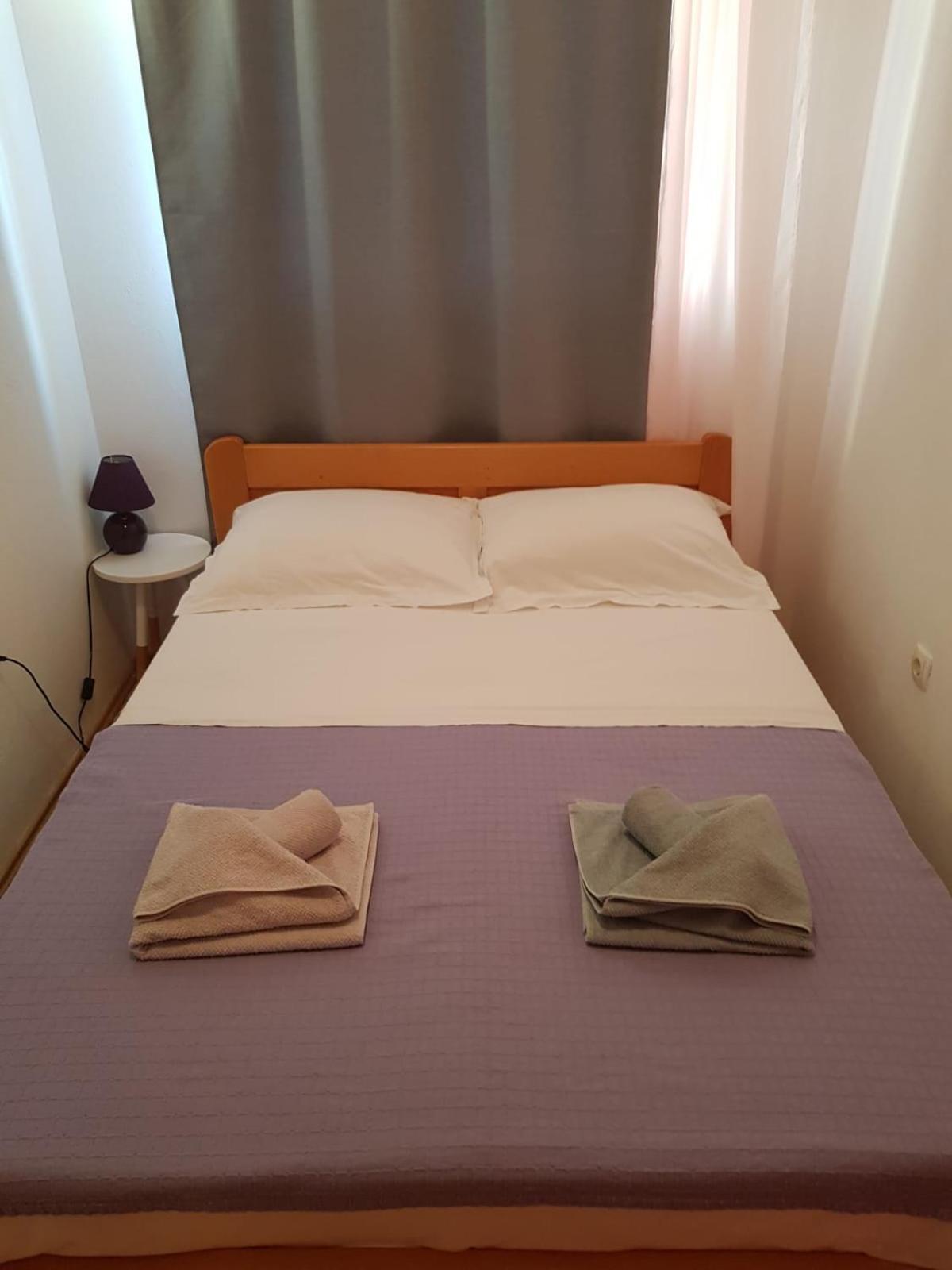 Apartmani Dekovic Primosten Bagian luar foto